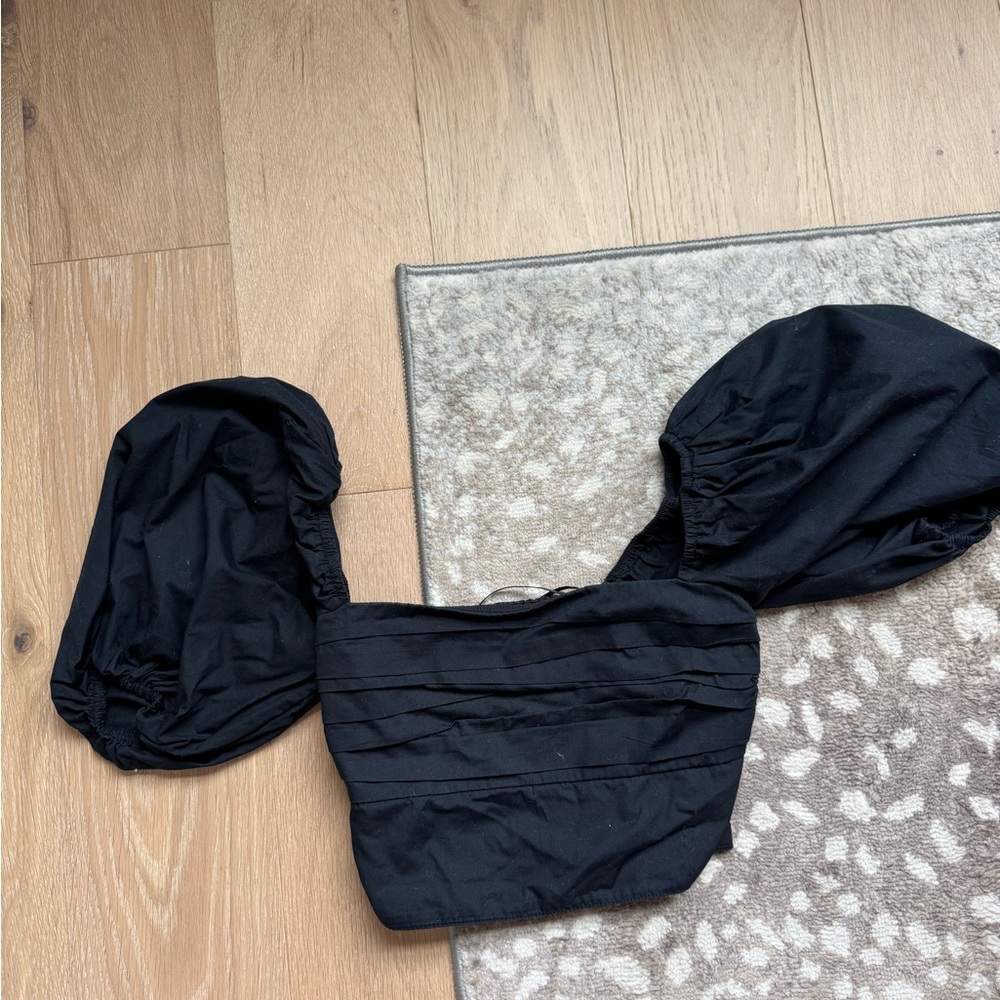 Abercrombie & Fitch Elegant Black cropped Top